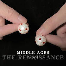 Load image into Gallery viewer, Fine Vintage Earring for woman