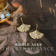 Load image into Gallery viewer, Vintage Earrings LBY187 
